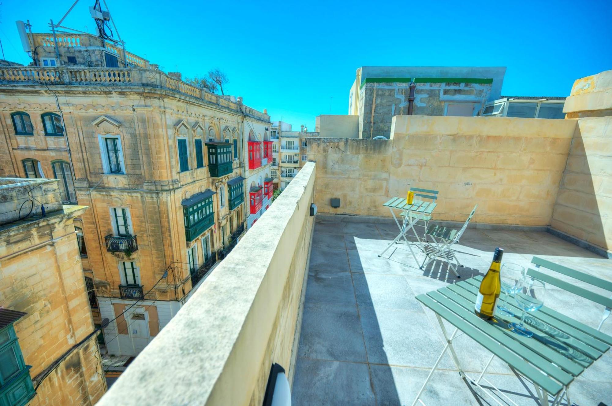 Charming 1Bedroom,Roof Terrace Near Valletta Dazz1-1 Il-Furjana Exterior photo